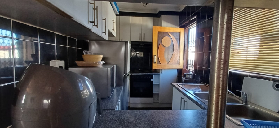 3 Bedroom Property for Sale in Motherwell Nu7 Eastern Cape